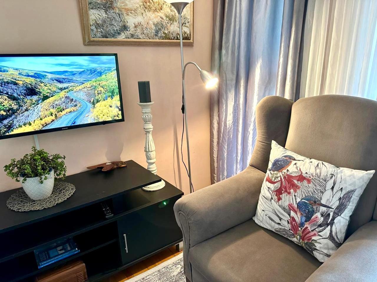 Отель Equleni Guest Farm Седжфилд Экстерьер фото